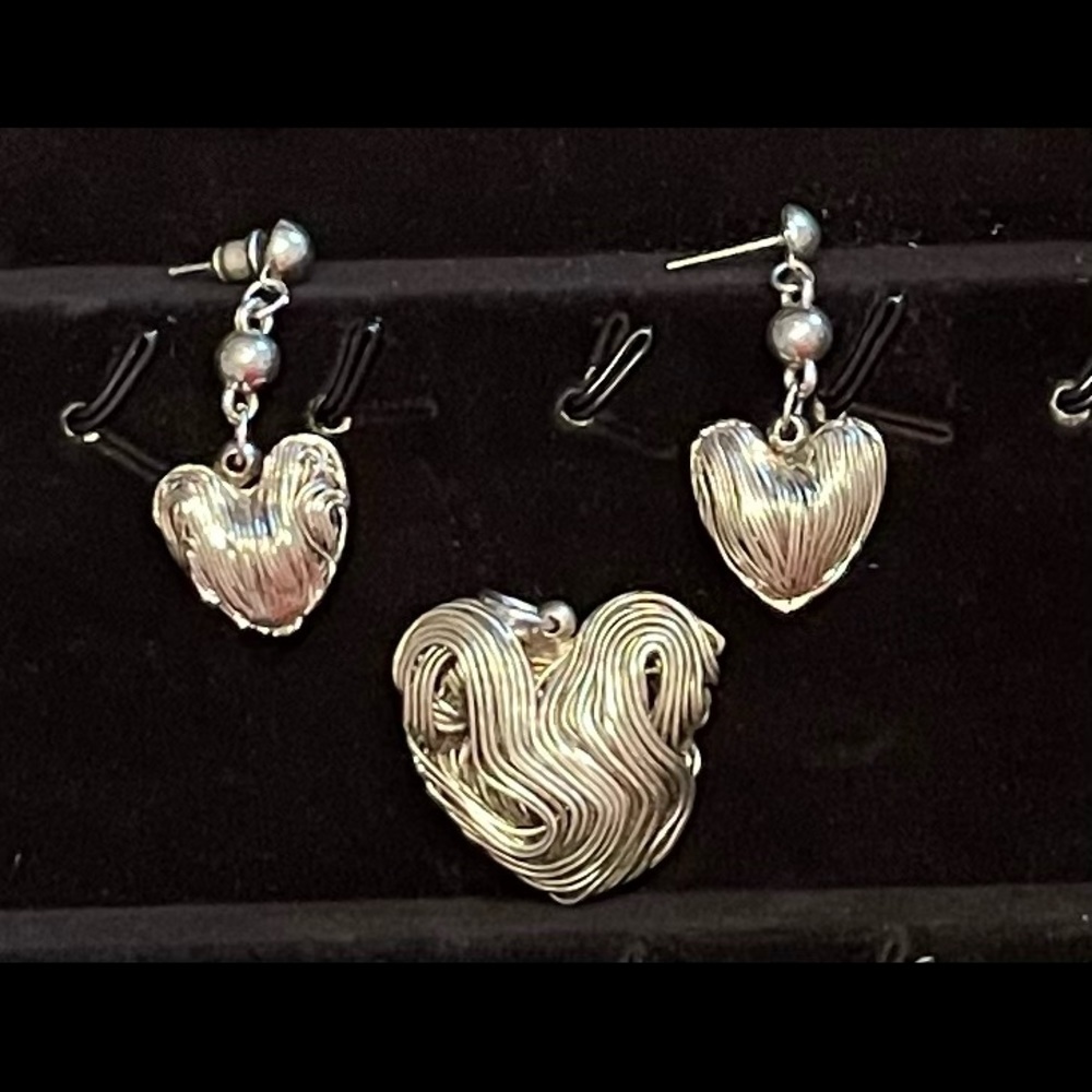 Vintage puffy heart pendant and drop earrings.